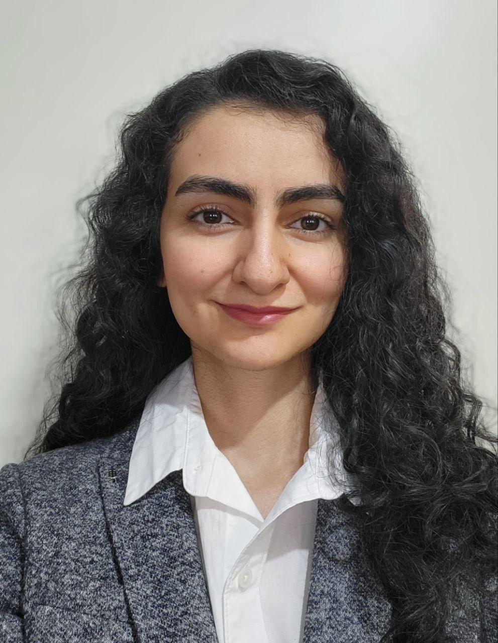 Sanaz Sadeghi Sanaz Sadeghi